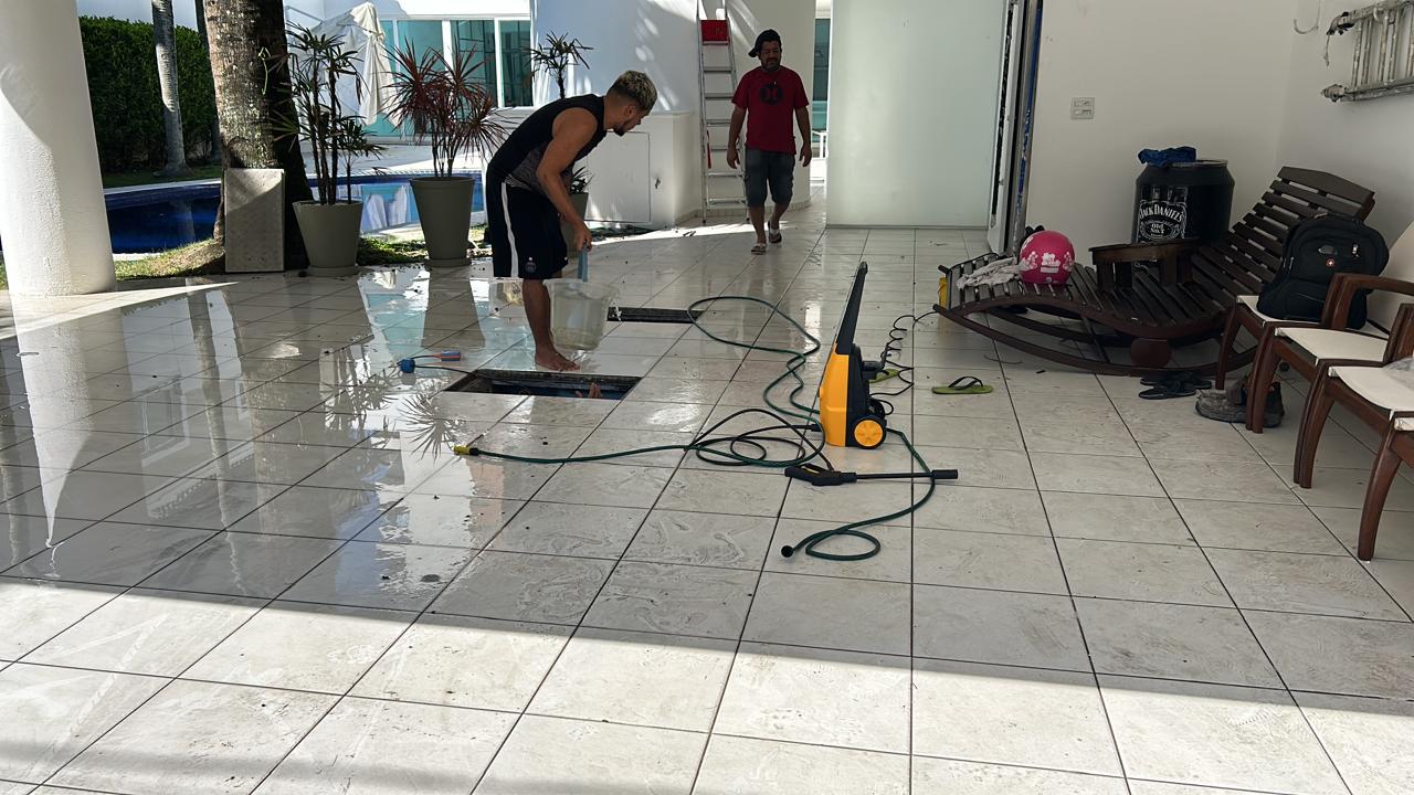 Limpeza e Impermeabilização da Cisterna de uma Mansão no Condomínio Jardim Marapendi na Barra da Tijuca